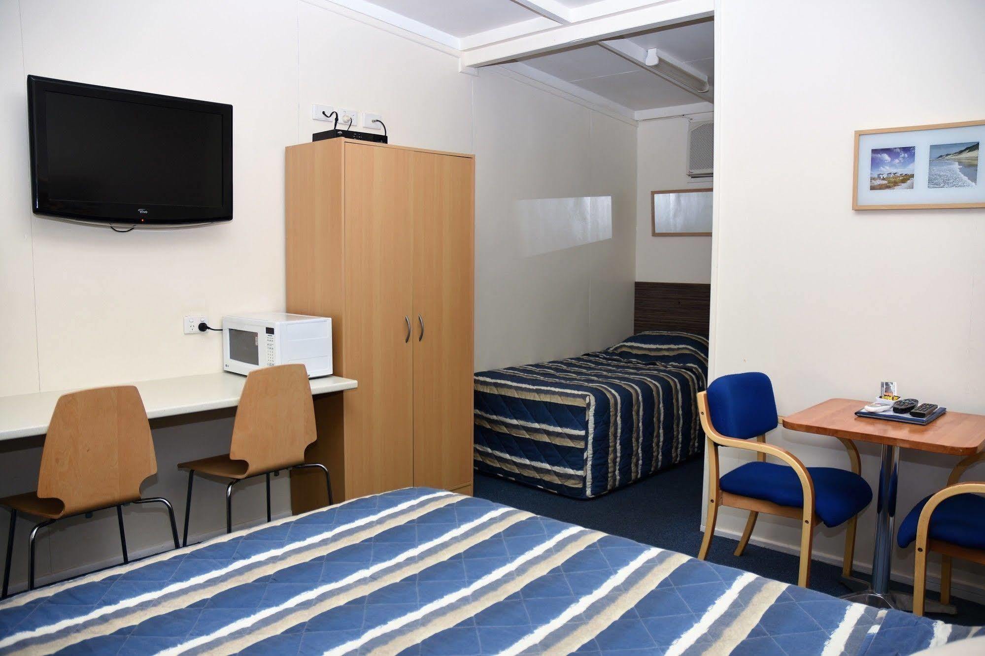 Chinchilla Motel Extérieur photo