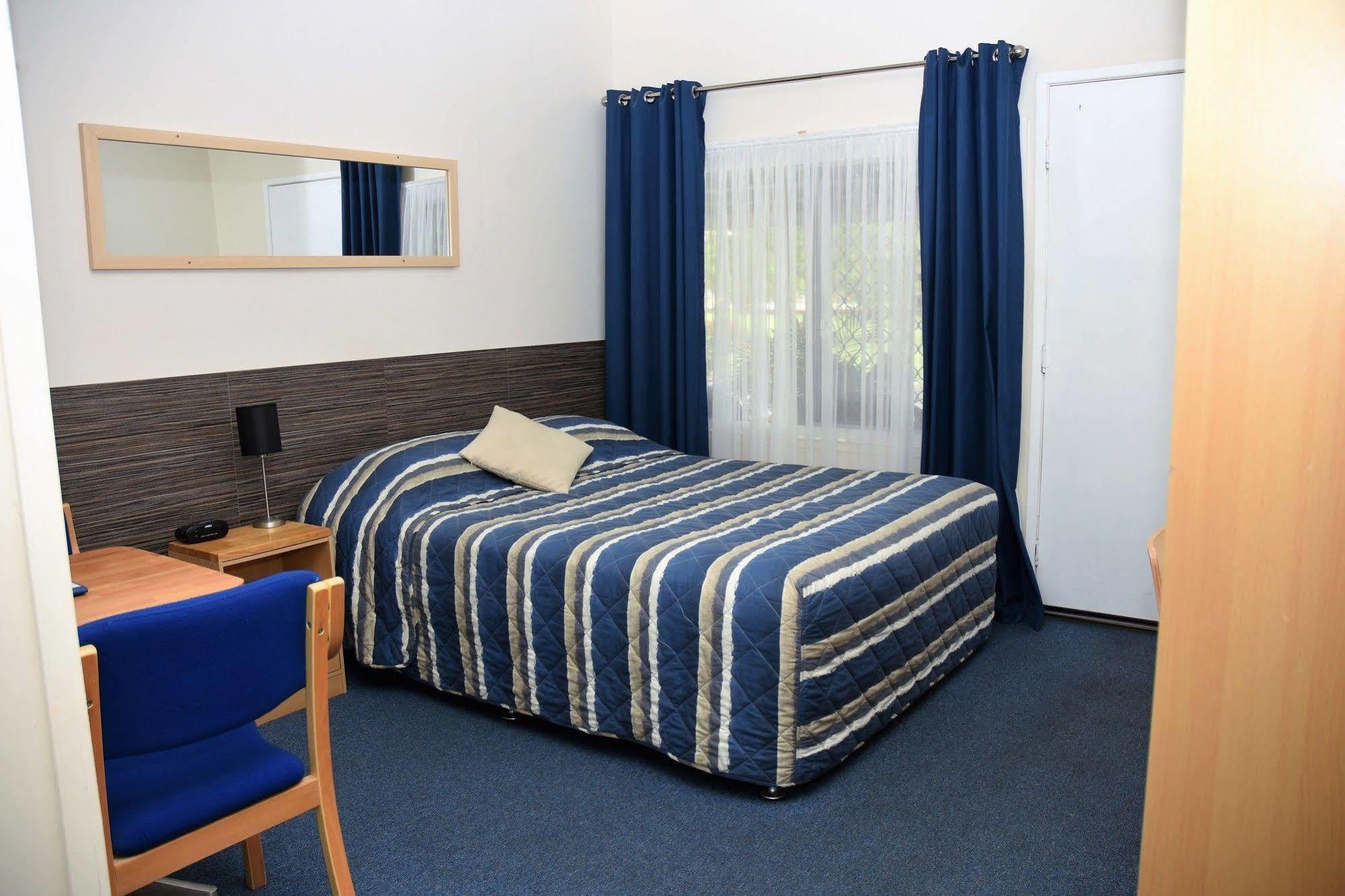 Chinchilla Motel Extérieur photo