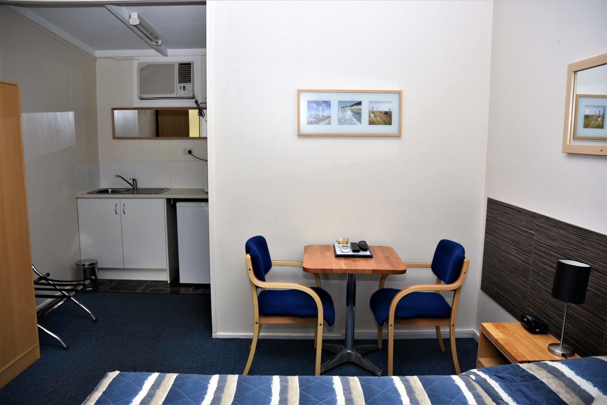 Chinchilla Motel Extérieur photo